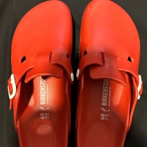 Pre-love Birkenstock Boston essential (red) size 40 W 9-9.5 M 7-7.5
